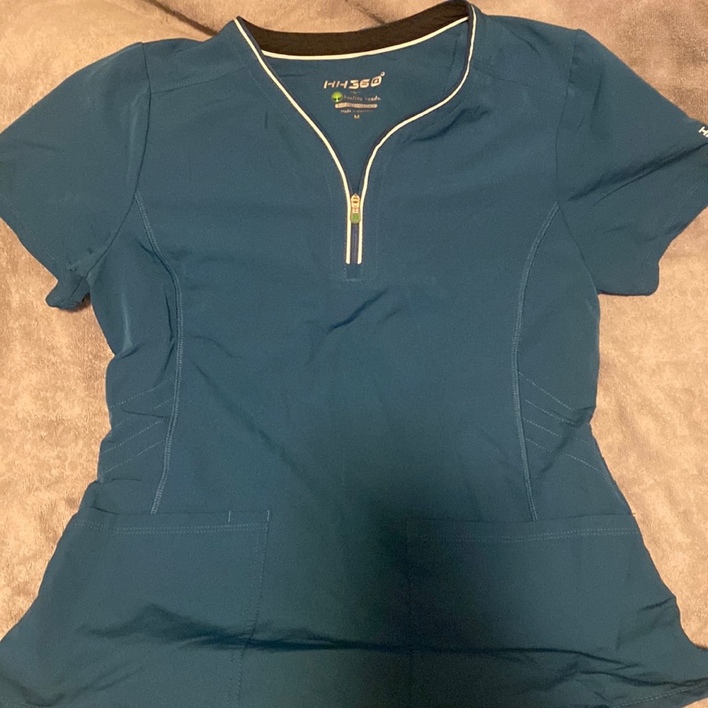 Scrub top